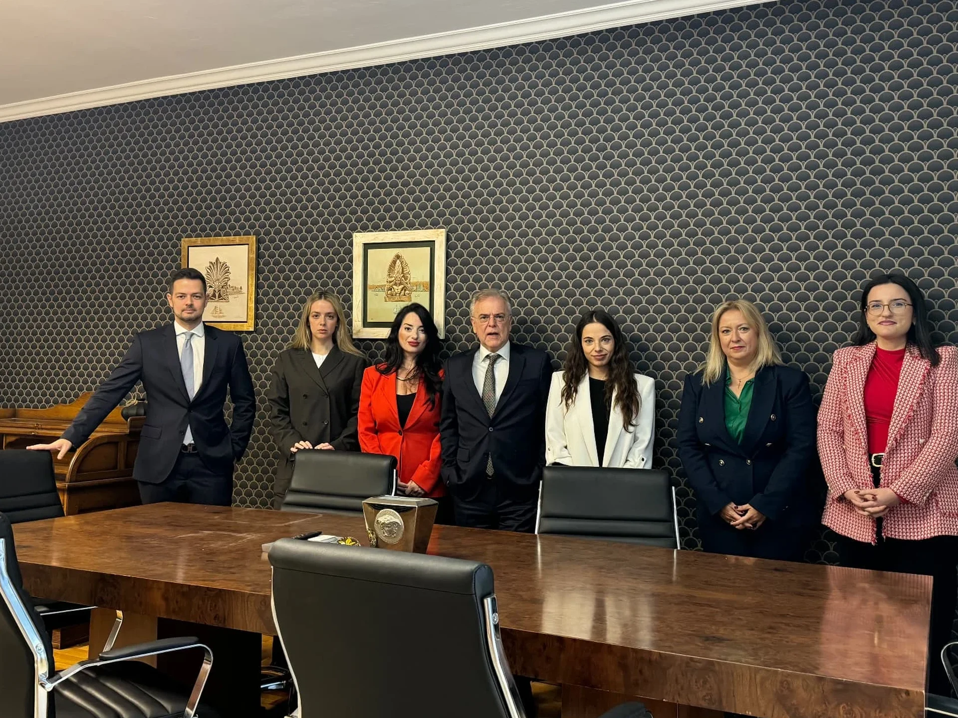 Η ομάδα των δικηγόρων της Δικηγορικής Εταιρείας Οικονόμου & Συνεργάτες